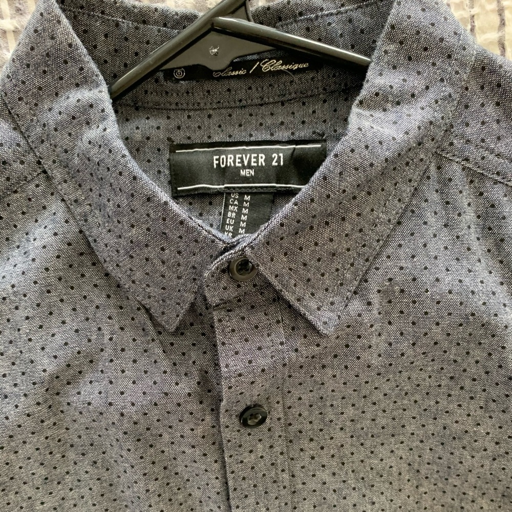 Mens Long sleeve collared shirt. Medium from F21